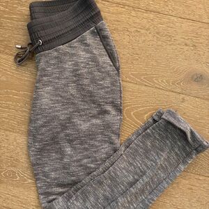 H & M Womens Maternity Gray Black Sweatpants Joggers Comfy Pants Size Small